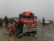واژگونی مینی‌بوس سرویس مدرسه در کرمانشاه / ۲ نفر کشته و ۱۶ نفر زخمی شدند / پلیس: علت سانحه، برخورد کامیون کمپرسی از پشت بود