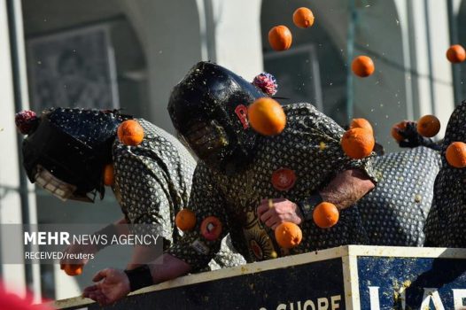 جشن سالانه پرتقال در ایتالیا به روایت تصویر