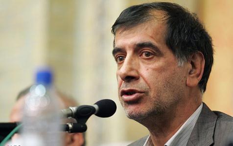وزارت اطلاعات پیغام داد احمدی نژاد مشکل دارد / ماجرای موسوی و کروبی حل شده؛ باید در حصر بمانند / دوستان کم فهم، رد صلاحیت روحانی را طرح می کنند / اطلاعاتم می گوید روحانی تایید می شود