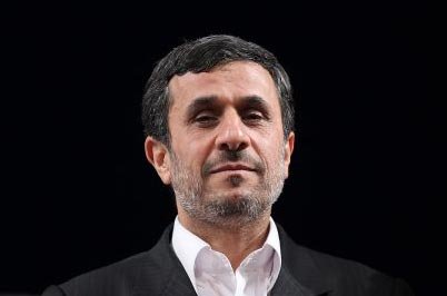 علت غیبت احمدی‌نژاد در دیدار کارگزاران نظام با رهبری