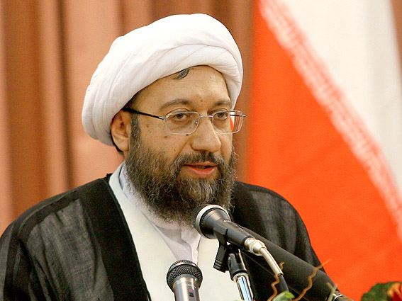 ایران علیرغم تهدید، سکان‌دار مردم‌سالاری دینی در جهان است
