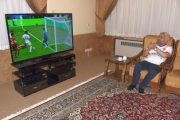 رئیس‎جمهور در حال تماشای بازی ایران-مراکش/روحانی: بچه‌ها مچکریم+عکس