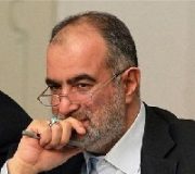 واکنش حسام الدین آشنا به انتشار فایل صوتی ظریف: انشاالله این کید احتمالی، به خودشان برگردد