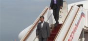عکس یادگاری احمدی نژاد با تیم حفاظت ترکیه‌ای خود/ عکس