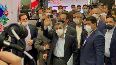احمدی‌نژاد: من خالص ساخت ایرانم/ دولتی ایرانی تشکیل خواهم داد/ در صورت رد صلاحیت رای نمی دهم/ فساد سازمان یافته، دروغ و اشرافیت مردم را ناامید کرده