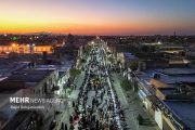 تصاویر/ برپایی بزرگترین سفره افطار تاریخ یزد