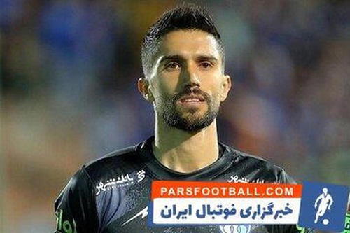 حسینی، دروازه‌بان استقلال: جام آفسایدها، مبارک پرسپولیس