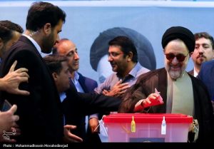 مرحله دوم انتخابات ریاست جمهوری در حسینیه جماران / تصاویر