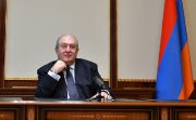 رئیس جمهور ارمنستان: نخست وزیر استعفا دهد