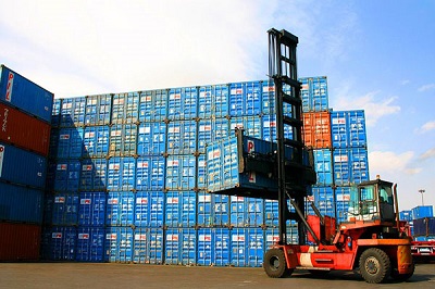 واردات ۸۶ درصد کالاهای اساسی با ارز ۴۲۰۰